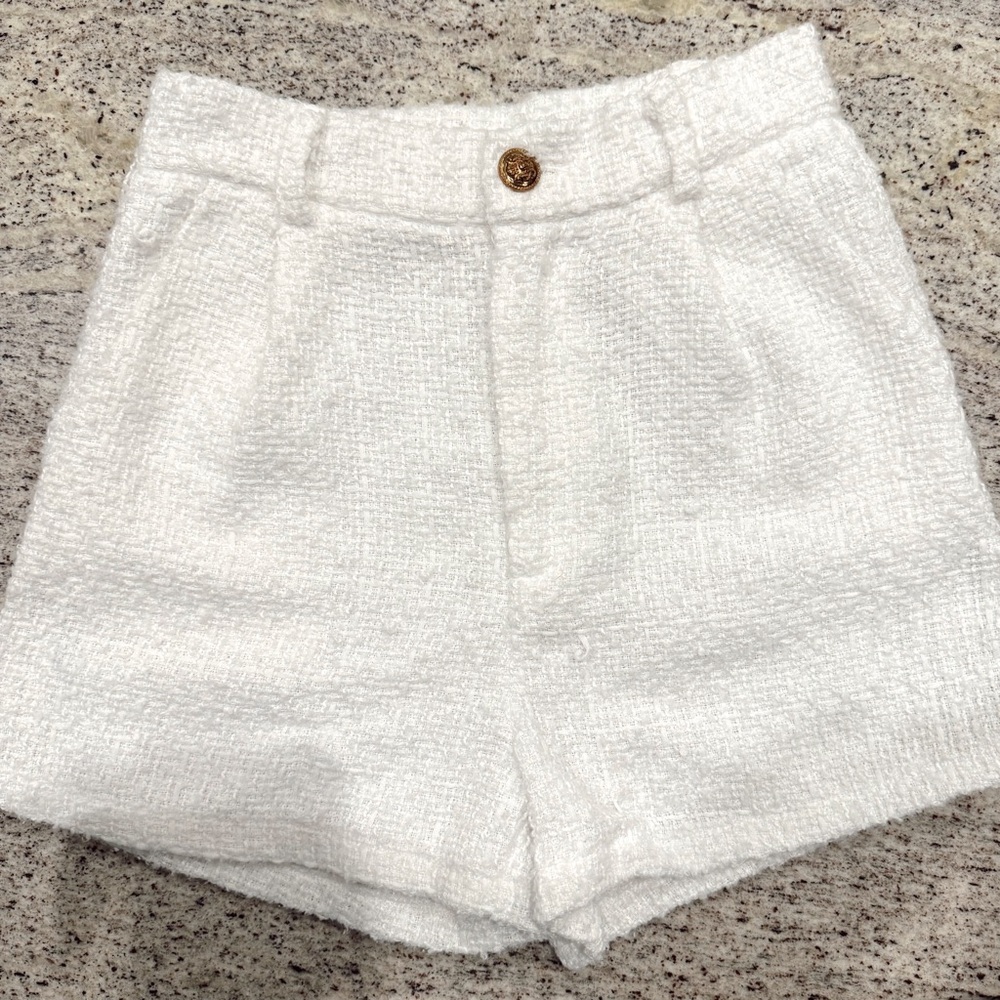 SHEIN White High Waist Women's Shorts